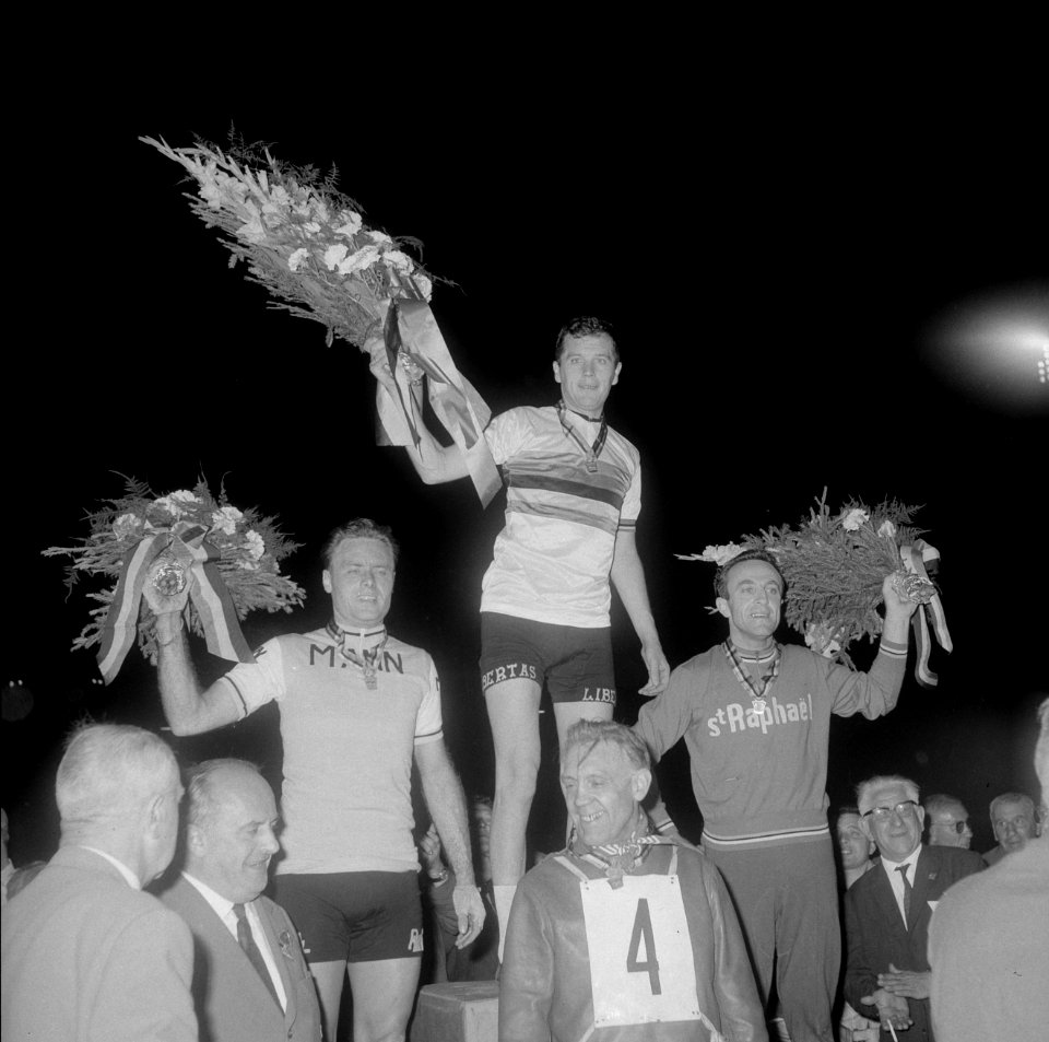Wereldkampioenschappen te Recourt Finale profs stayers Jean Walschaarts amateu, Bestanddeelnr 915-4114