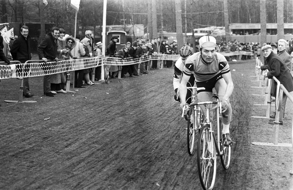 Wereldkampioenschappen veldrijden op de fiets, Apeldoorn nr. 4, 6 Robert Verme, Bestanddeelnr 924-3110