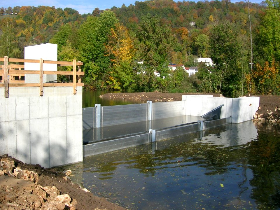 Wehr Willibaldsbrücke Eichstätt -Neubau 2016-10-23 (1)