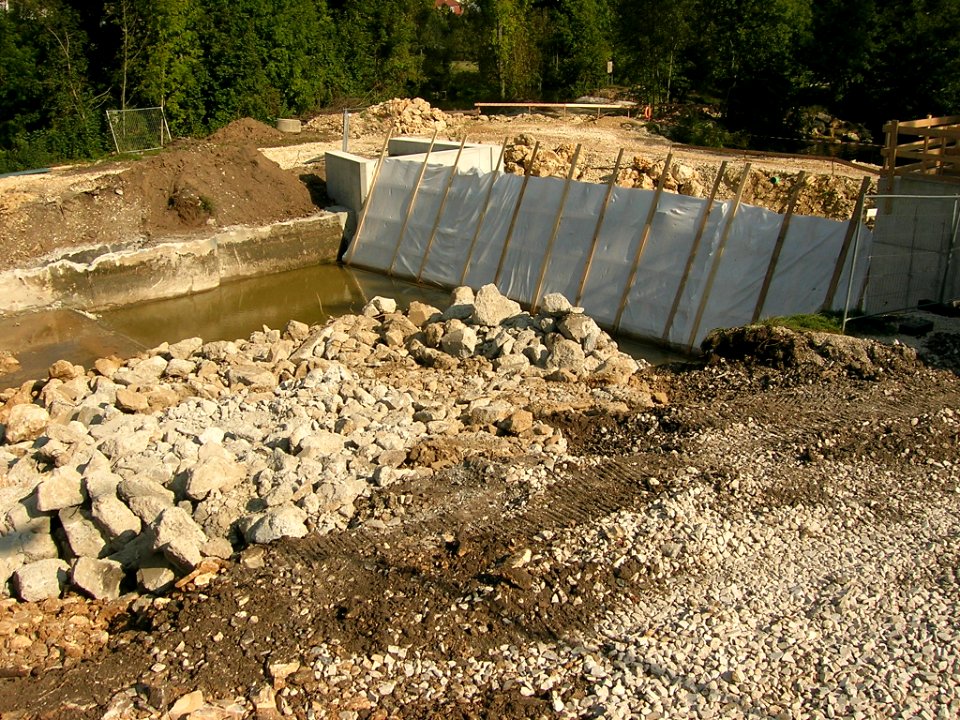 Wehr Willibaldsbrücke Eichstätt -Neubau 2016-09-25 (2)