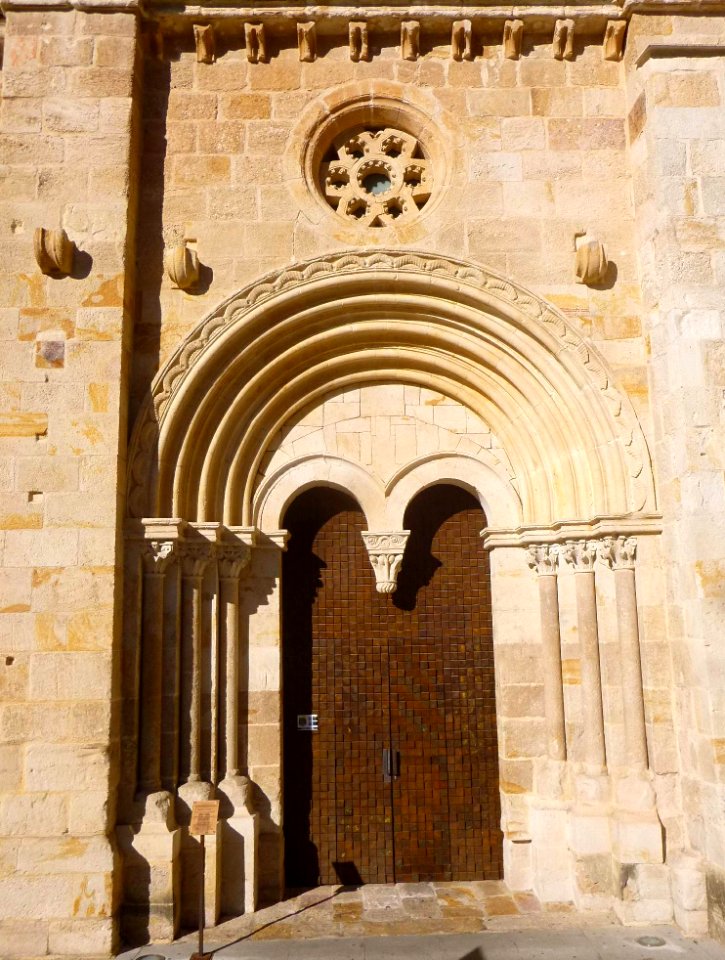 Zamora - Iglesia de Santiago del Burgo 18b