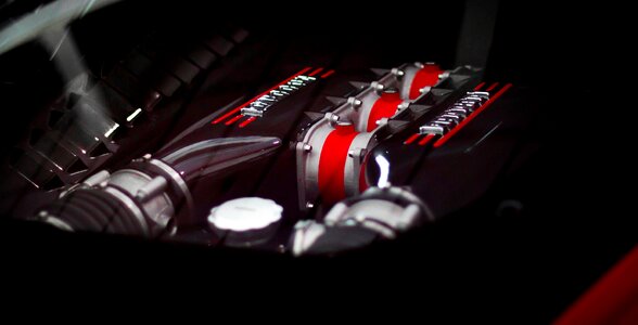 Ferrari 458 engine power v8 photo