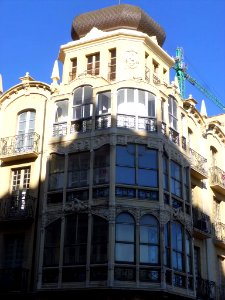 Zamora - Avenida de Alfonso IX esquina con Avenida del Príncipe de Asturias, Viviendas B. Pinilla (6)