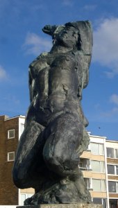Zandvoort kunstwerk zonnebaadster