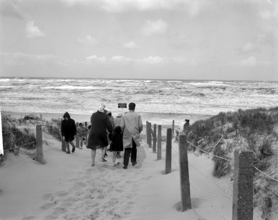 Zandvoort op Hemelvaartsdag, Bestanddeelnr 913-9785