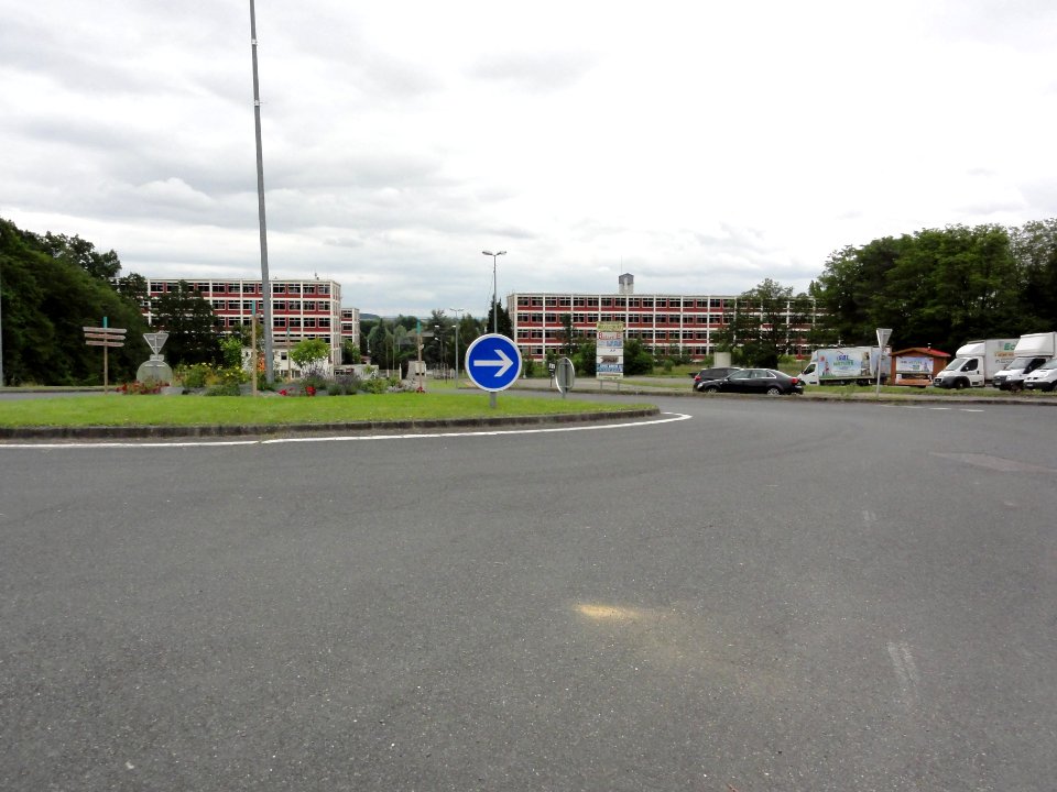 Bataville (Moselle) complexe industriel (01) rond-point d'accès