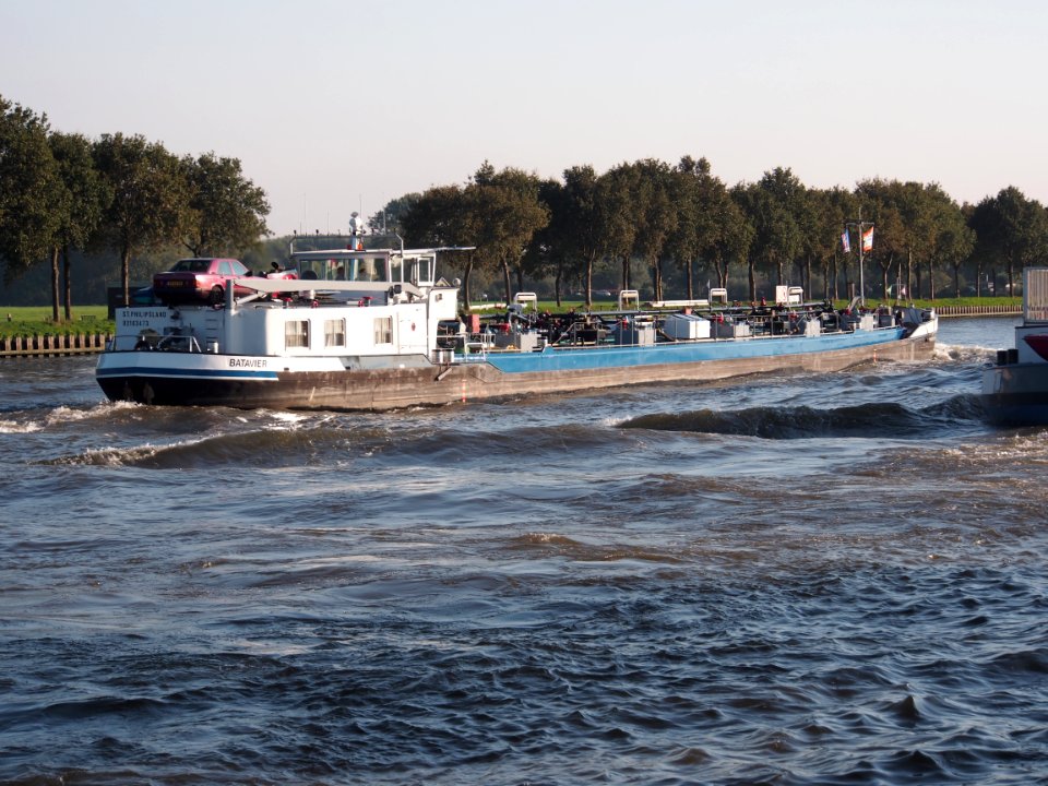 Batavier (ENI 02103473) at the Amsterdam-Rhine Canal, pic1