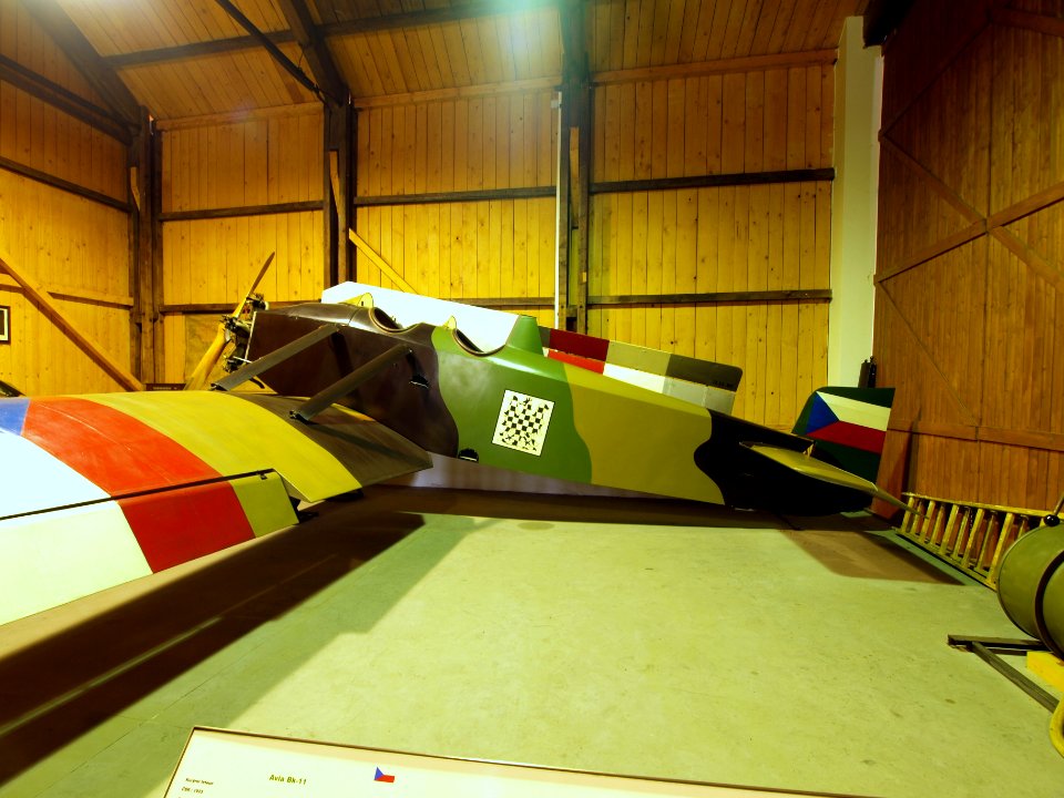 Avia BK-11 cn17 pic1