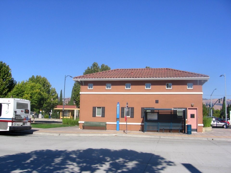 Alum Rock Transit Center 1876 01