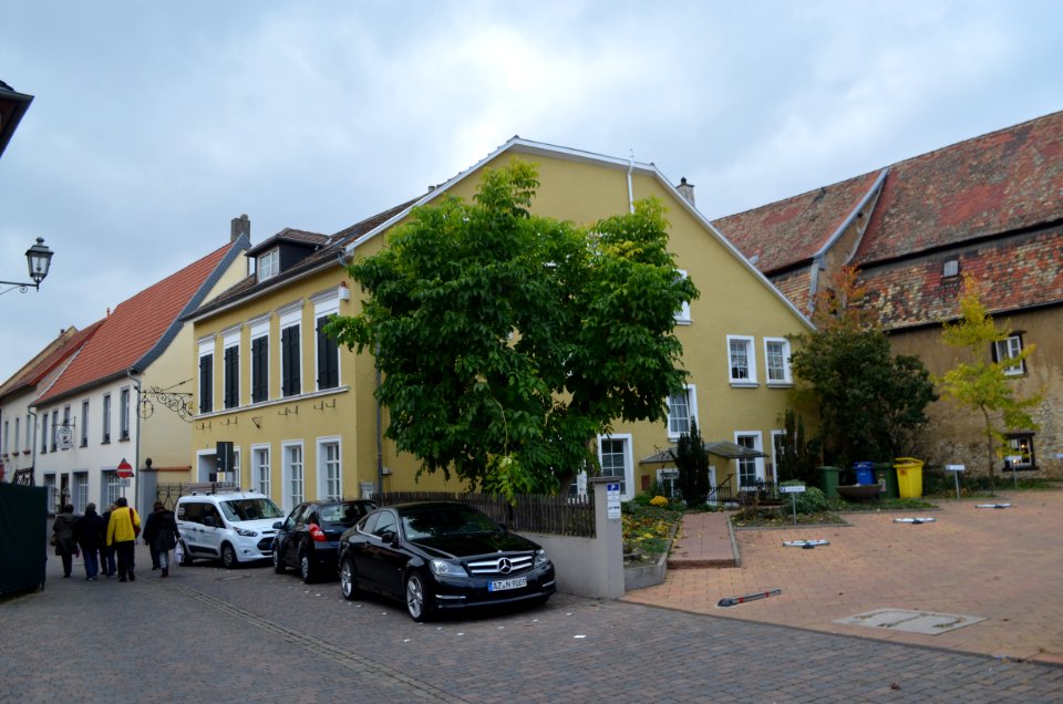 Alzey, Hellgasse 13 (1)
