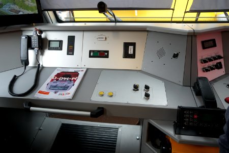 AM140-01 interior - control panel (left)