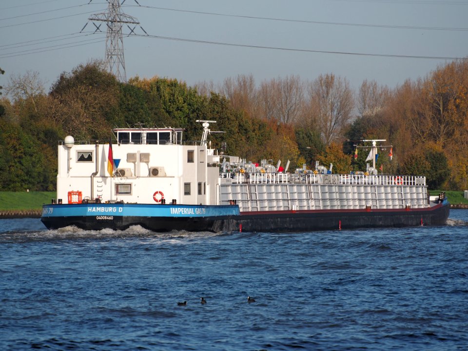 Imperial Gas 79 (ENI 04008460) at the Amsterdam-Rhine Canal, pic4