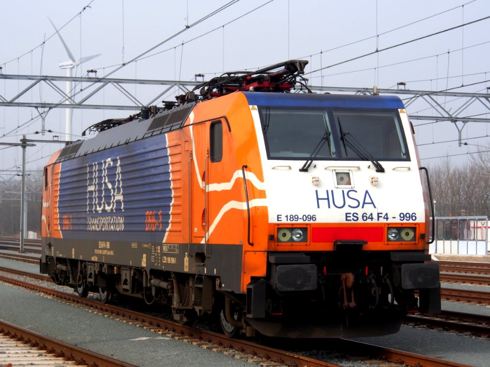 HUSA E 189-096-1 ES 64 F4 - 996 pic2