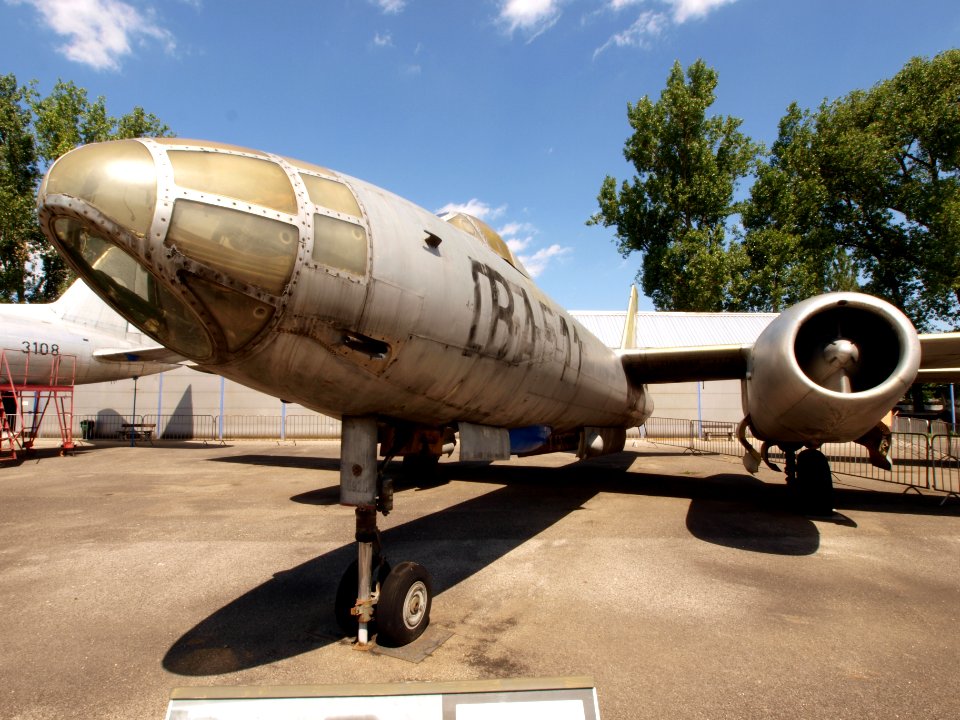 Iljusin Il-28 Czech airforce 6926, ex BA-11, serieno 56926 pic1
