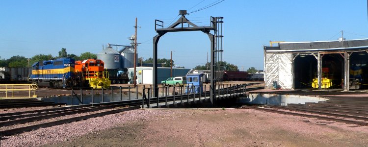 Huron, SD, Chicago-Northwestern roundhouse, turntable 1