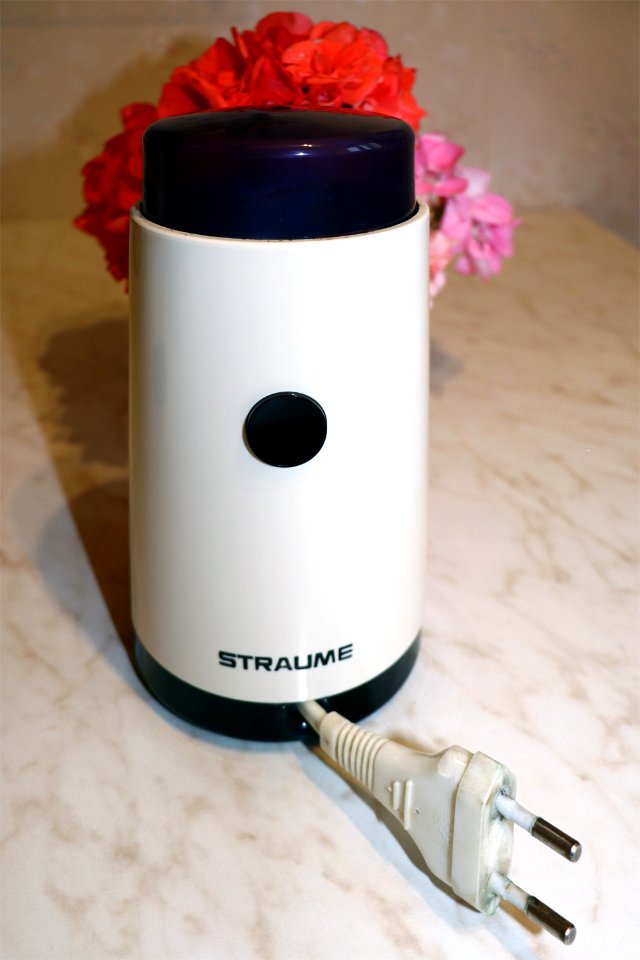 Straume coffee grinder