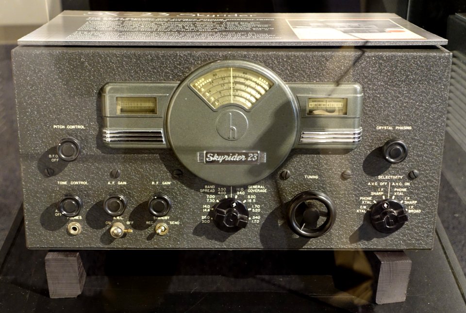 SX-23 Skyrider, Hallicrafter Company, Chicago, 1939 - National Electronics Museum - DSC00193