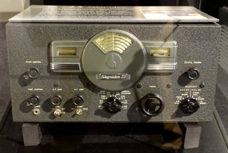 SX-23 Skyrider, Hallicrafter Company, Chicago, 1939 - National Electronics Museum - DSC00193