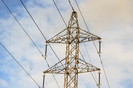 Voltage energy wire
