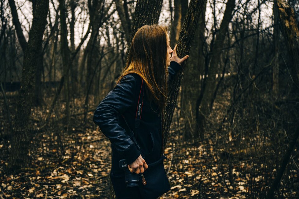 Lady millennials trees