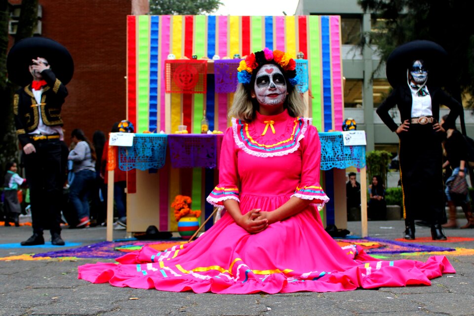 Popular festivals color tradition