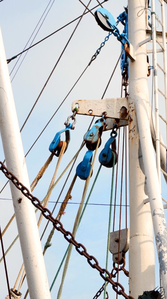 Sailing boat ship mast yacht