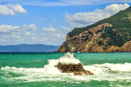 Sea rock waves photo