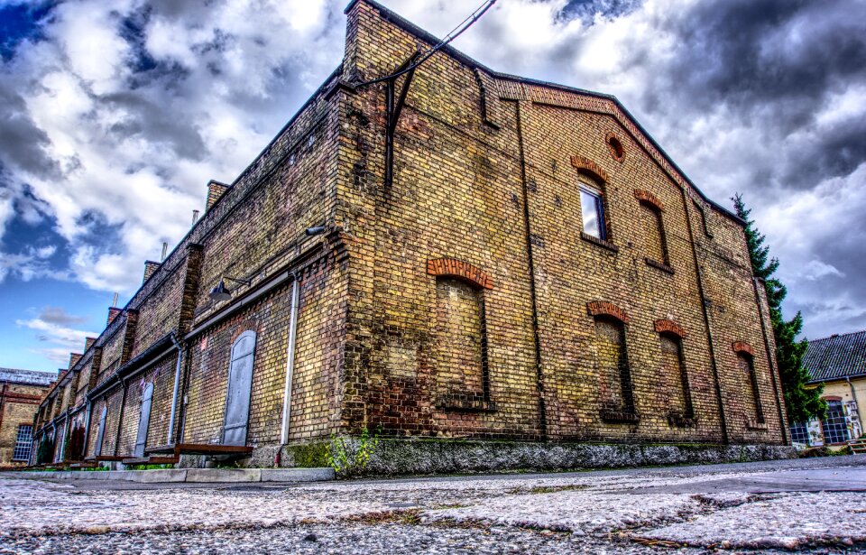 Hall old sky