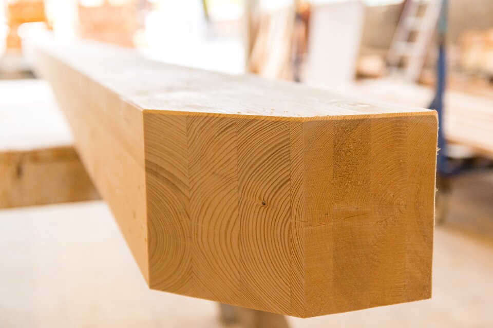 Wood fertighaus material