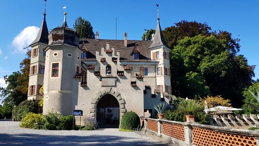 Masonry wall museum