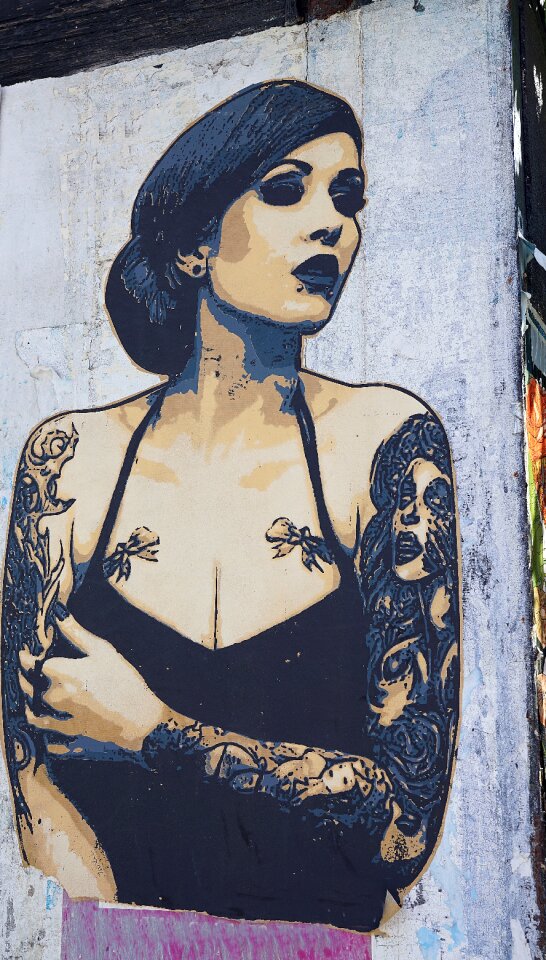 Graffiti lisbon portugal