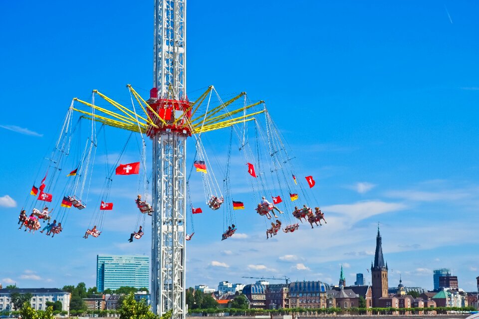 Entertainment fun year market