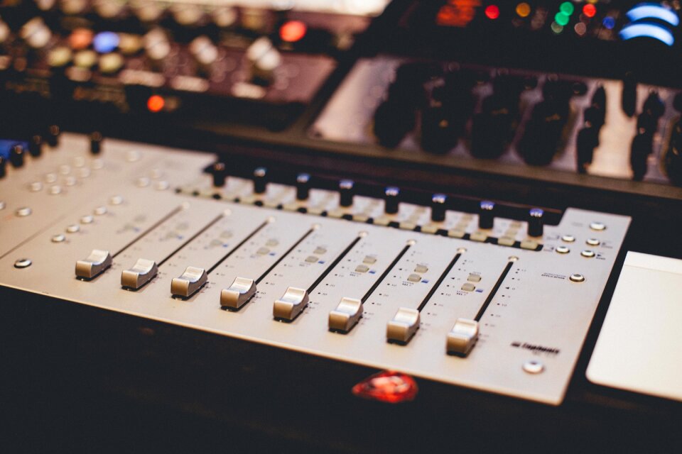 Recording instrument equipment