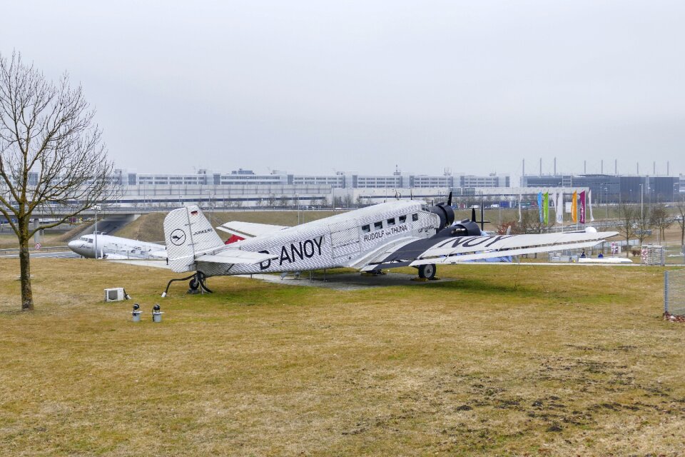 Aircraft transport system travel