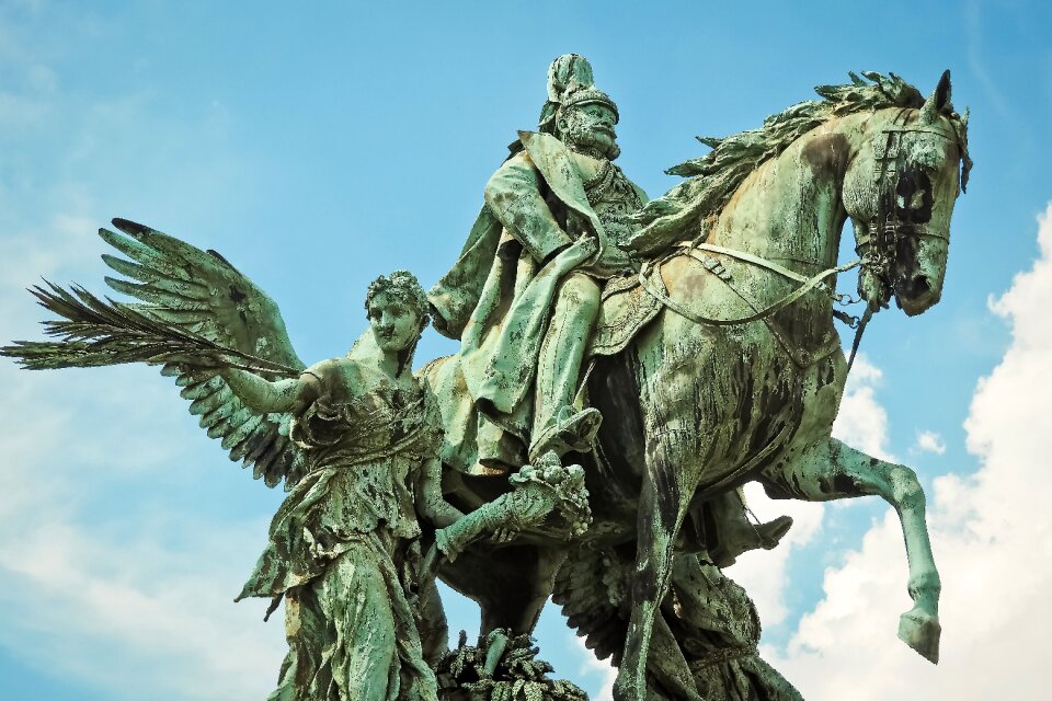 Bronze statue bronze metal