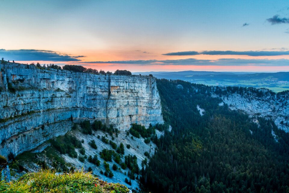 Color natural wonders creux du van