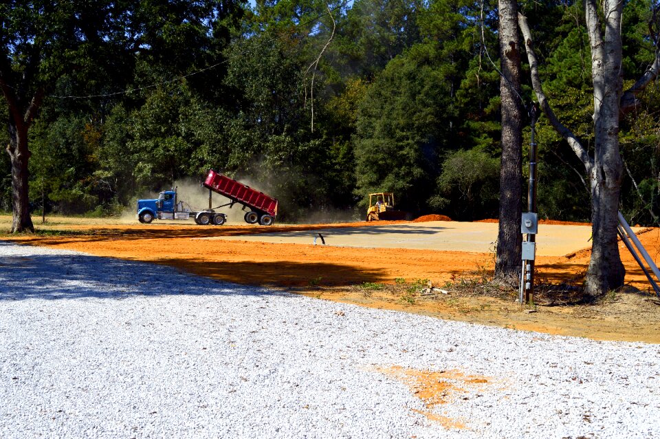Trailer dirt gravel