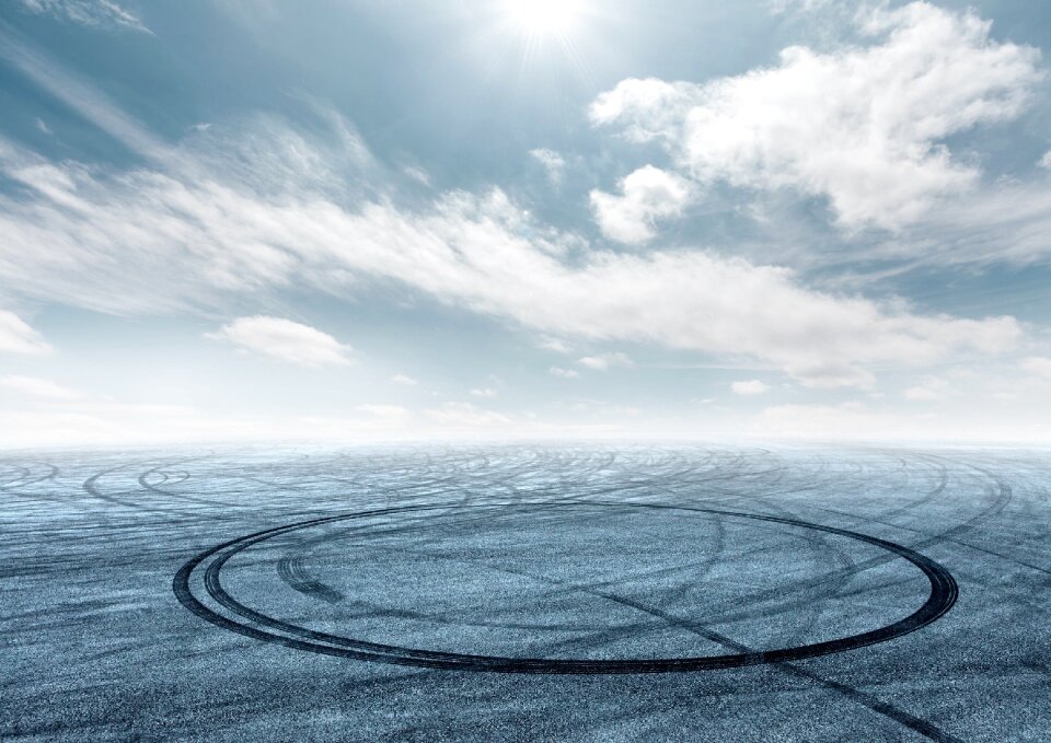 Elegant tire tire marks