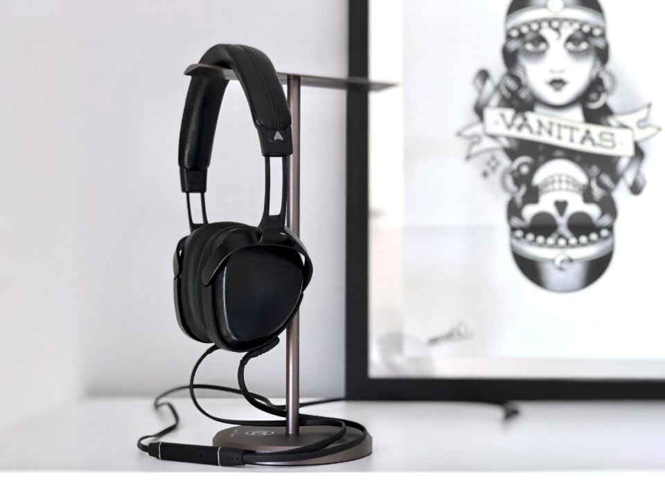 Team music headphones