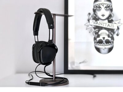 Team music headphones