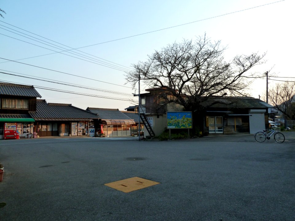 Iyokaminada station2