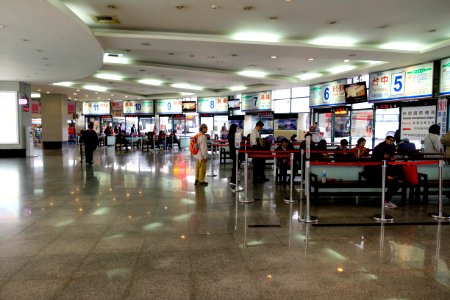 Interior of Taipei West Bus Station Terminal B 20160128