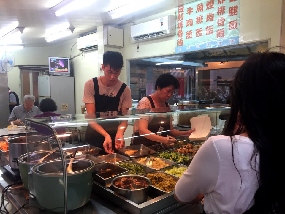 Interior of Tseng's Bento in Eveing 20160920