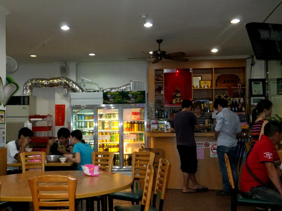 Interior of Yu's King of Green Mussel, Bali 20120722b