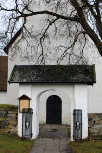 Inngangsportal til kirke photo