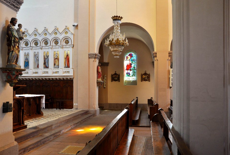 Intérieur de l'église Saint-Laurent à Bermont