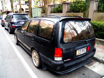 Nissan AD Resort 1.6 Wagon Left Rear View in Songshan District, Taipei 20130316