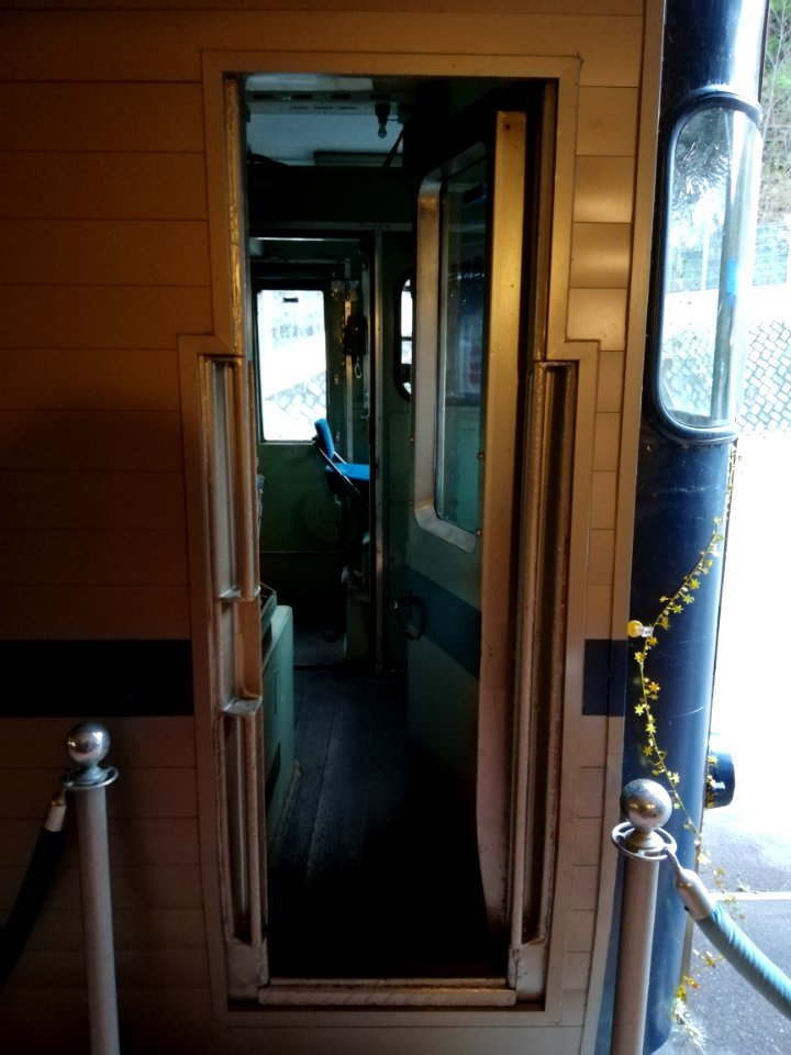 JNR Class Kiha 27 ‘急行 - 奥飛騨 - 焼岳 - Okuhida Express’ (21050305261)