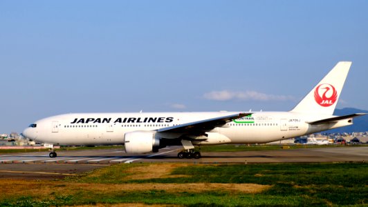 Japan Airlines Boeing 777-246ER JA705J Departing from Taipei Songshan Airport 20150103d