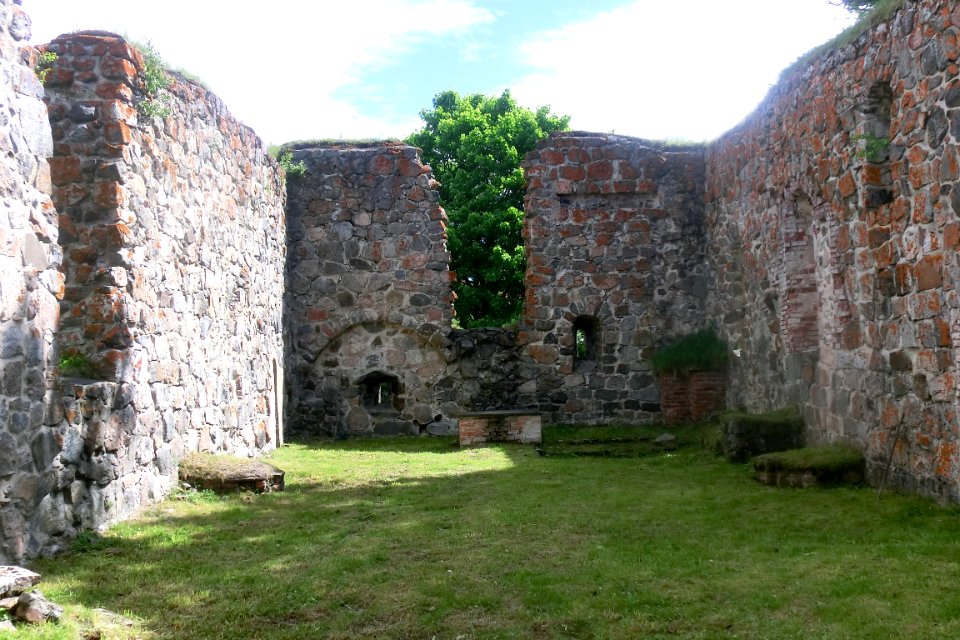 Njurunda kyrkoruin4
